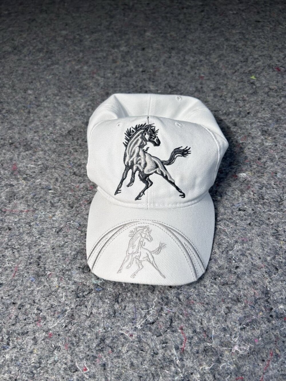 Vintage Caballo Horse Embroidered White Baseball Cap Hat EMPRN One Size SnapBack